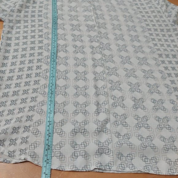 Harve Bernard Geometric Pattern L/S Blouse Cream Tan/Black Women's small - Picture 10 of 10